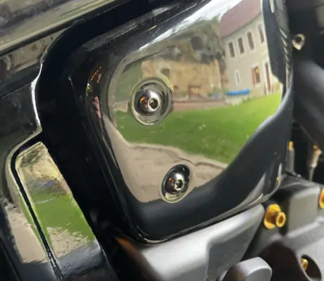 60925 KIT PERNI NERO FIANCATINE SOFTAIL M8