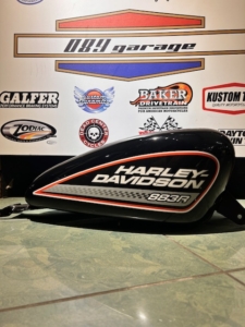 SERBATOIO XL883R 61028-05DH CARBURATORE USATO