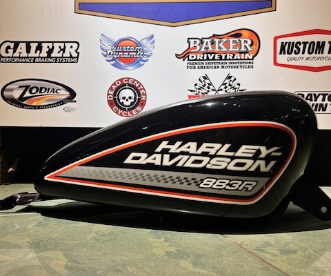 SERBATOIO XL883R 61028-05DH CARBURATORE USATO