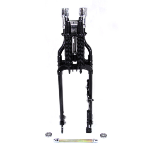 Il gruppo forcella a molla completo FLSTS ha la lunghezza di serie e presenta una finitura nera. Include perno, supporto pinza, riser e cuscinetti del cannotto. Le forcelle presentano una finitura nera, mentre il perno da 3/4", la piastra superiore e i riser sono cromati. Ordinare parafango e gruppo freno separatamente. Da utilizzare con gruppi ruota da 16". Compatibile con ammortizzatori OEM. La distanza dal centro della parte superiore della piastra inferiore al foro del perno è di 22-7/8", tra i bilancieri è di 6-3/4" e al perno è di 7-1/4". *NOTA: 27" dal perno del bilanciere alla base della piastra superiore. (30" dall'asse alla base della piastra superiore.)