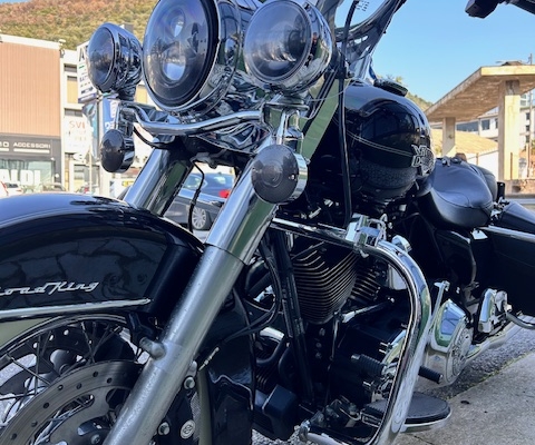 089Garage - HD Road king FLHRC 2011 3