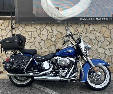 089 Garage - 2011 HERITAGE SOFTAIL CLASSIC FLSTC blu 089 Garage - 2011 HERITAGE SOFTAIL CLASSIC FLSTC BLUE PEARL